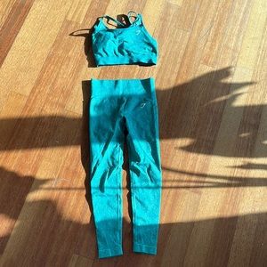 Aqua Gymshark bra leggings set, size small